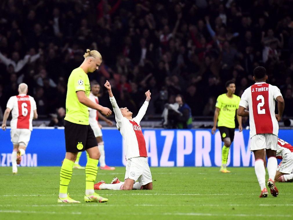 Ajax, Dortmund'a tarihi hezimeti tattırdı!