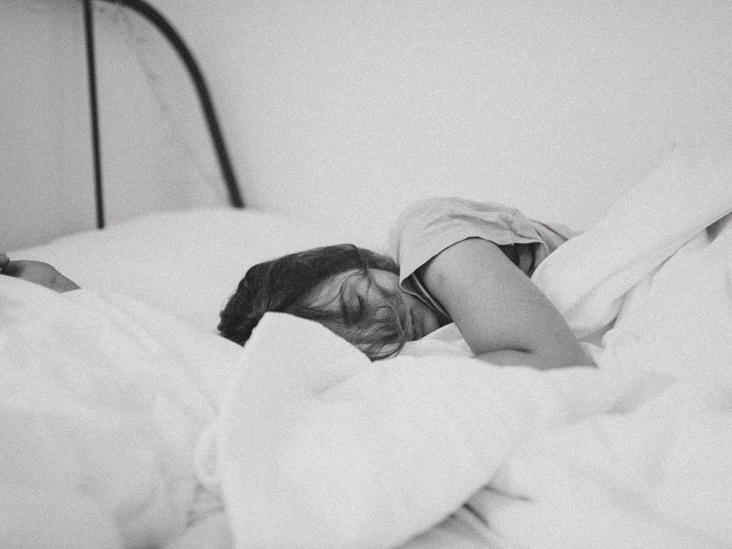 Modern toplum uyku alışkanlıklarını nasıl değiştirdi? 8 saat uyku vazgeçilmez bir ihtiyaç mı?