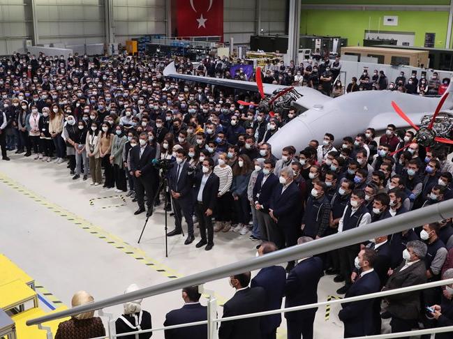 Cumhurbaşkanı Erdoğan, Baykar fabrikasını ziyaret etti
