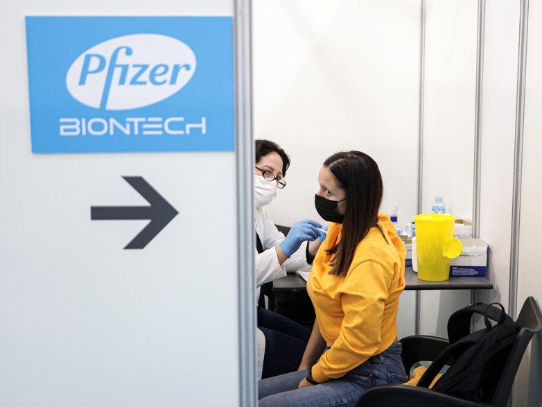 Pfizer ve BioNTech aşısında başarı sağlandı: Üçüncü doz sonuçları açıklandı