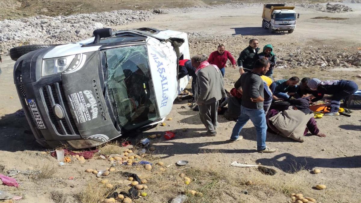 Nevşehir'de tarım işçilerinin minibüsü devrildi: 12 yaralı