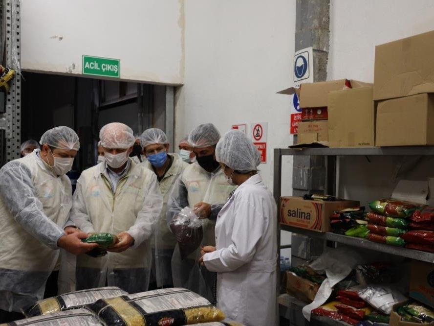 100 kişinin hastanelik olunca harekete geçildi: 5 yemek fabrikasına ceza yağdı