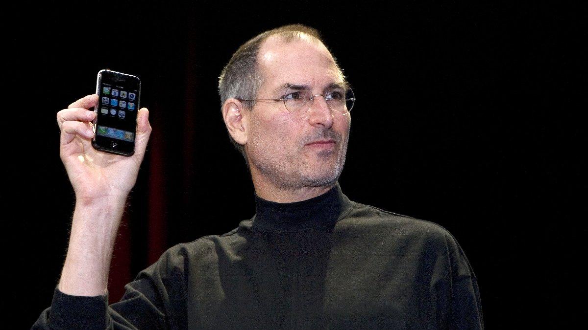 Steve Jobs'ın 18 yaşındayken yazdığı mektup açık artırmada