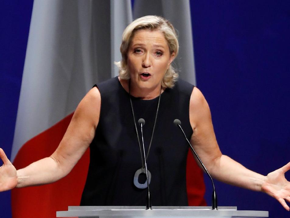 Marine Le Pen'den mülteci karşıtlığı hamlesi: Orban'la görüşecek