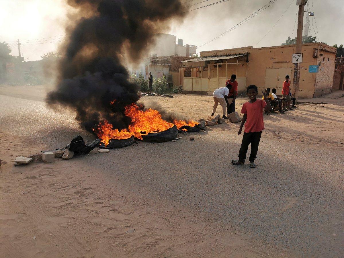 Askeri darbe sonrasında Sudan'da grev çağrısı