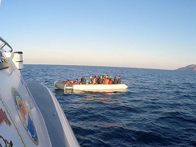 Sahil Güvenlik'ten Yunan karasularında batan göçmen botuna ilişkin açıklama