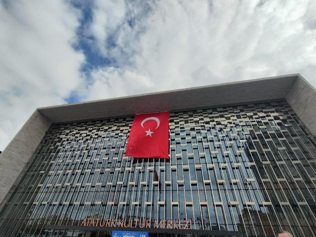 AKM nerede, açıldı mı? Dünden, bugüne fotoğraflar Atatürk Kültür Merkezi...