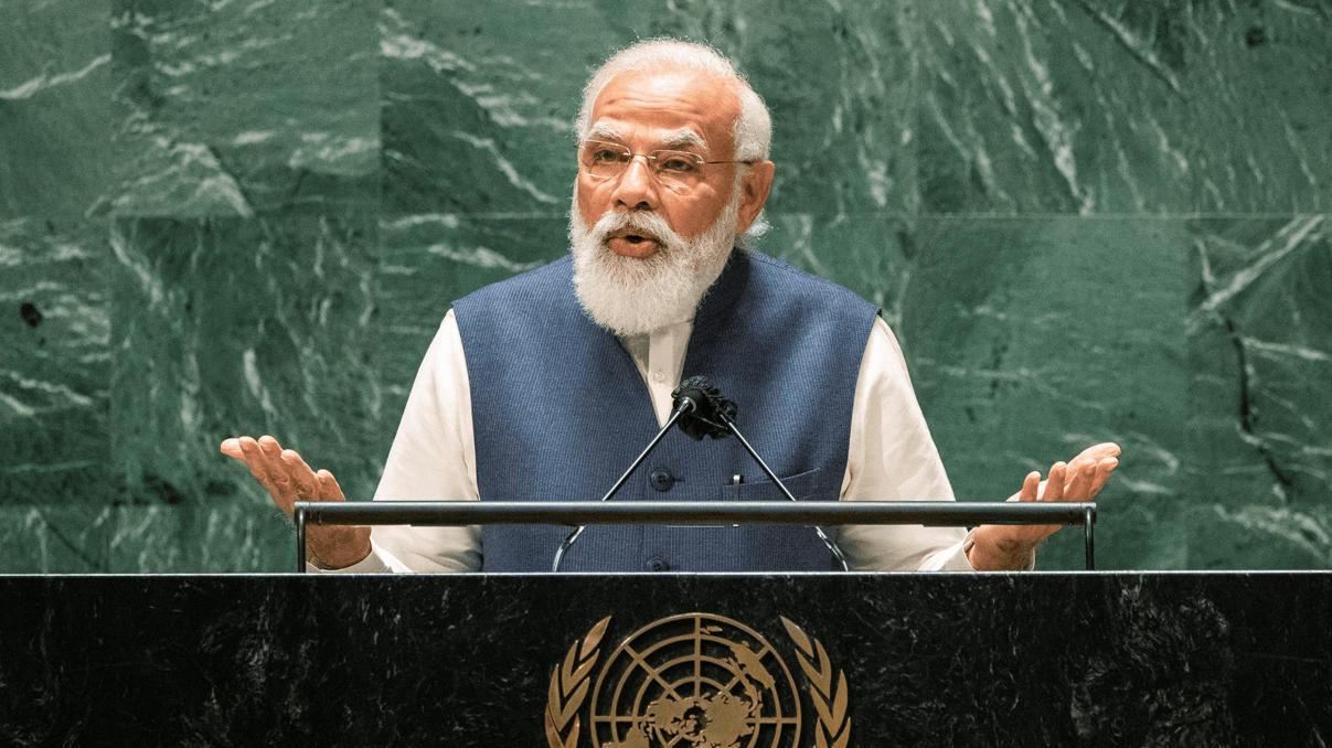 Modi, COP26 öncesi Hindistan'ın net sıfır emisyon hedefini reddetti