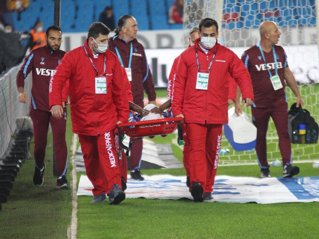 Trabzonspor-Çaykur Rizespor maçında büyük talihsizlik! Gervinho sezonu kapattı