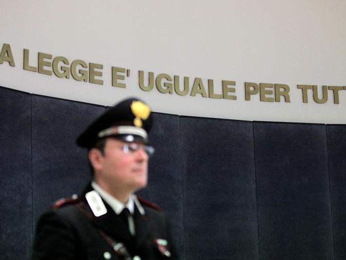 İtalya tarihindeki en büyük ikinci mafya davasında ilk karar verildi