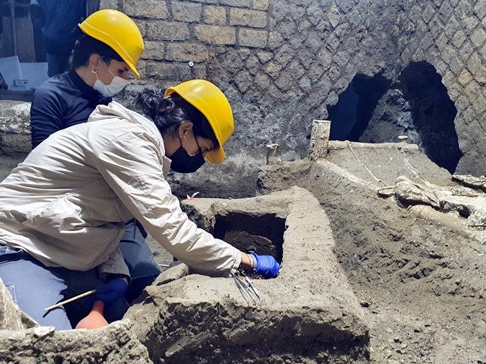 Pompei'de günlük yaşamı gözler önüne seren "köle odası" ortaya çıktı