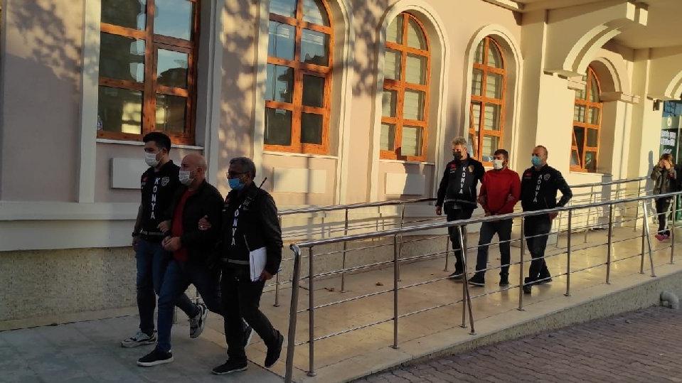 Öz babası 14 yaşındaki kızını vurdurdu