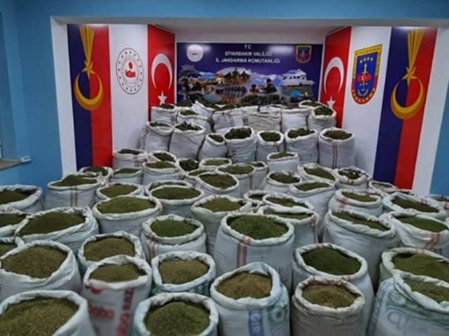 Diyarbakır'da 2 tonluk uyuşturucu madde ele geçirildi