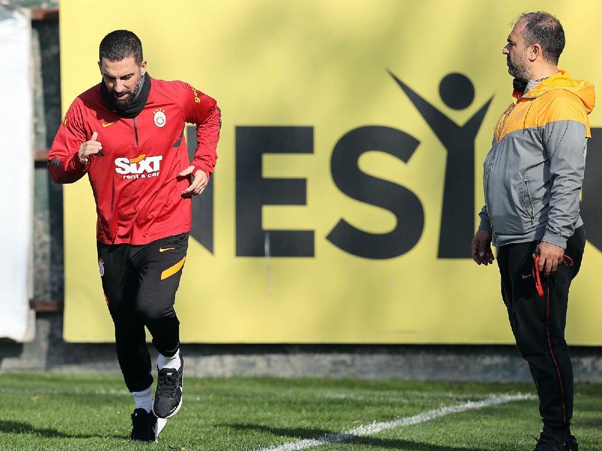 Galatasaray'da Arda Turan geri döndü!