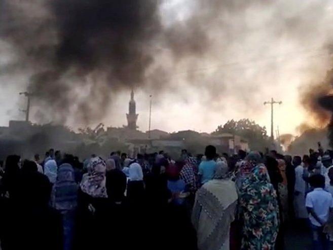 Sudan'da darbe karşıtı protestolarda ölü sayısı artıyor
