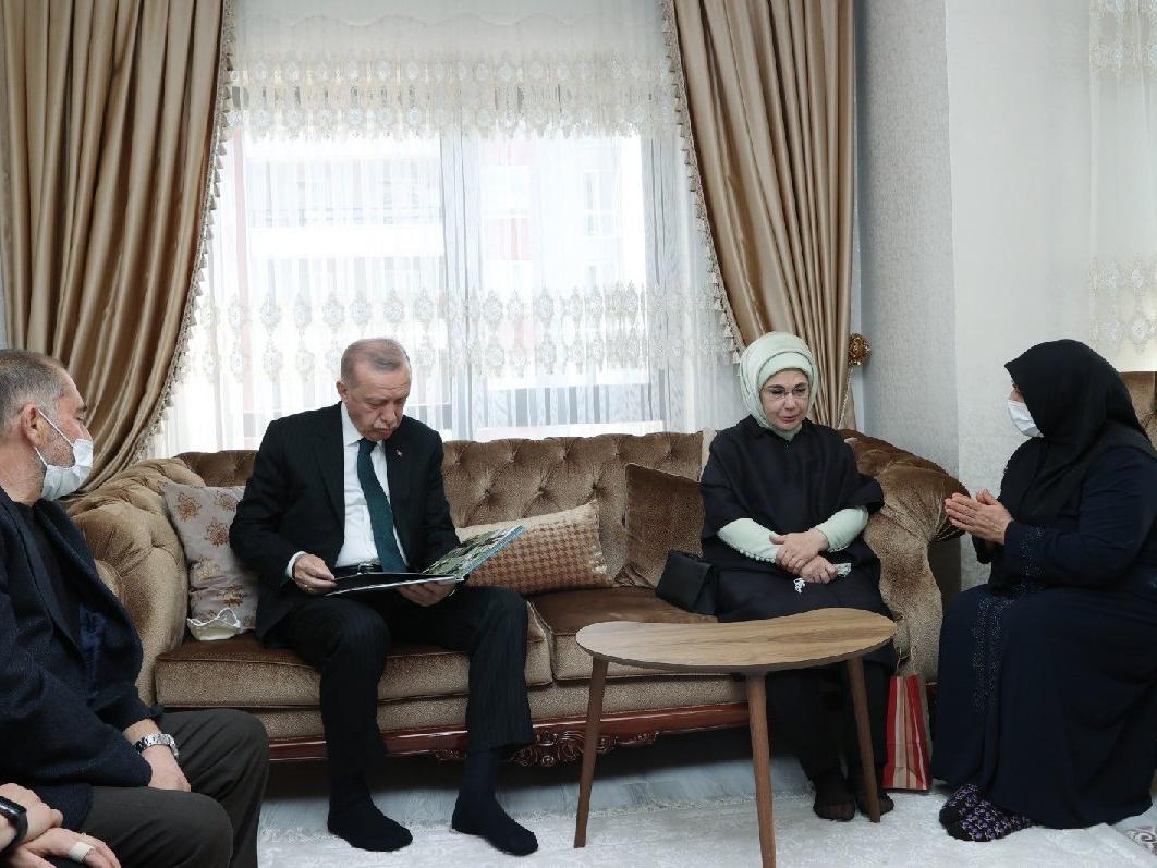 Erdoğan'dan Başak Cengiz’in ailesine taziye ziyareti