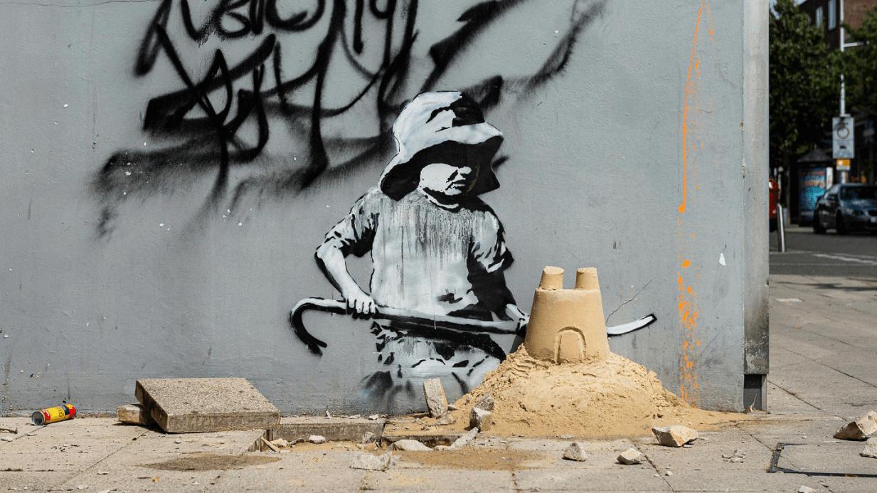 Banksy'nin resminin bulunduğu duvarın sökülmesi endişe yarattı