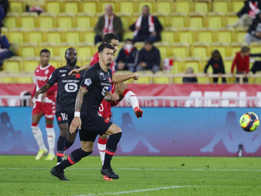 Monaco-Lille maçı nefes kesti! Lille fırsat tepti