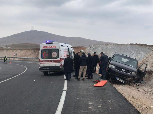 Sultangazi belediye başkan yardımcısı ile AKP ilçe başkanı kazada yaralandı