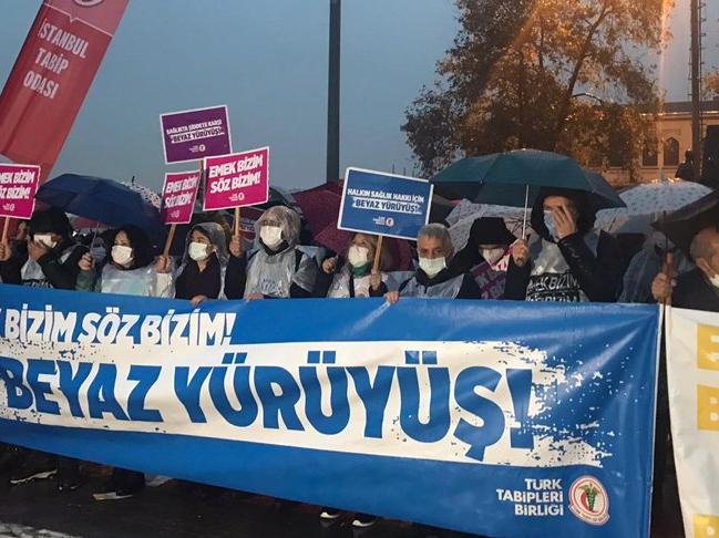 Hekimler 'Beyaz Yürüyüş' başlattı: Seslerini duyurmak için İstanbul'dan Ankara'ya yürüyorlar