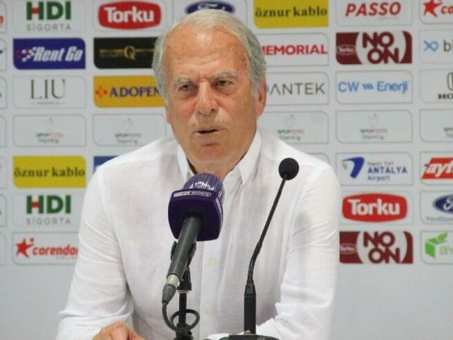 Mustafa Denizli: Kalecimizin oyunu 1 puanda etkili oldu