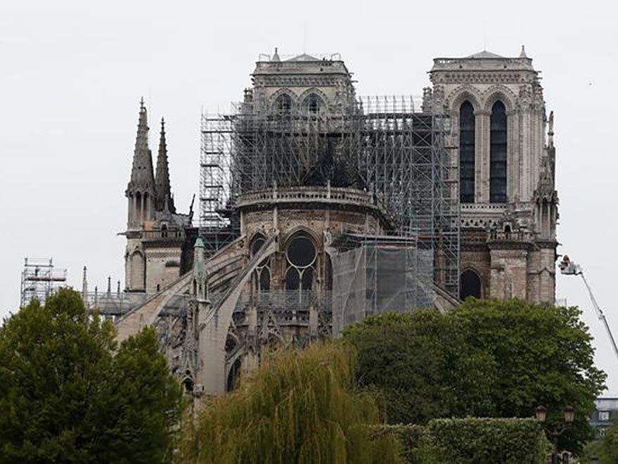 Notre-Dame Katedrali'nde restorasyon krizi... Planlar tepki çekti