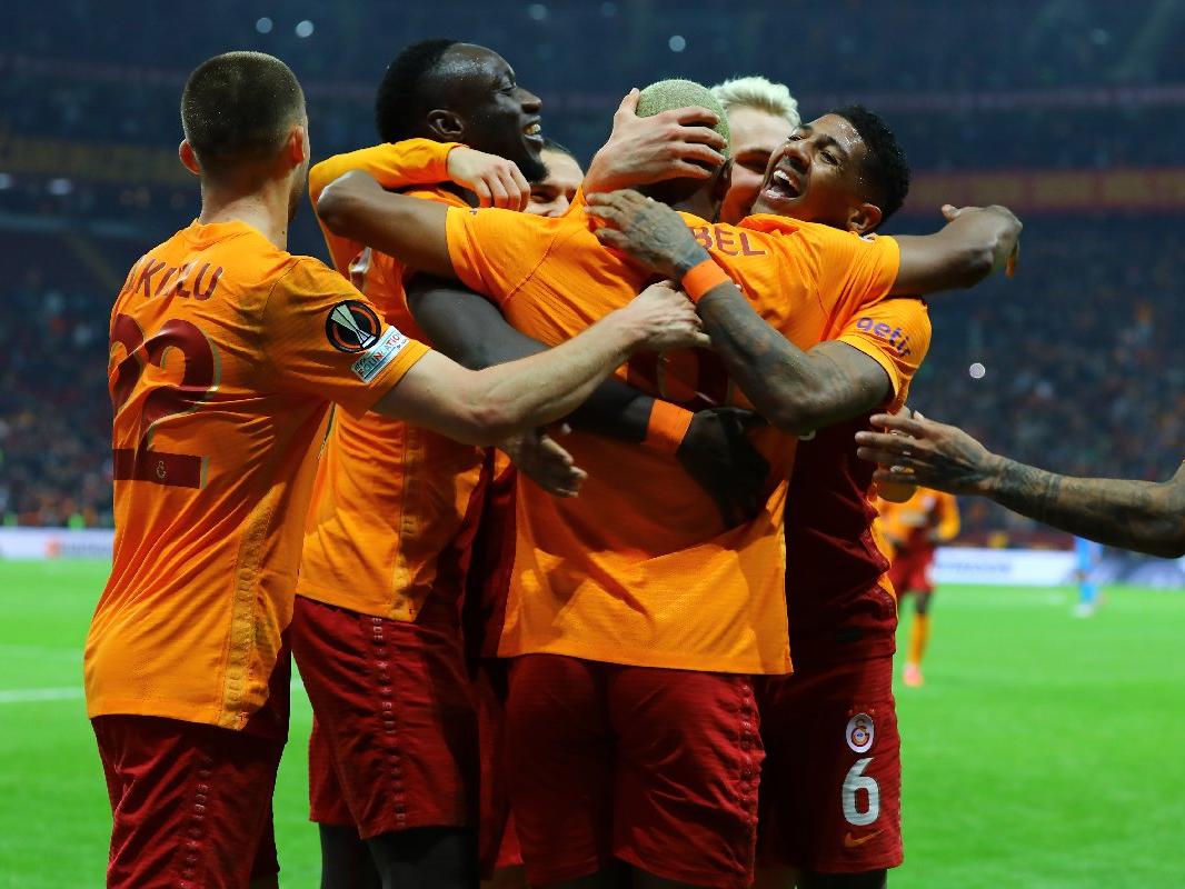 Galatasaray lige yeniden başlamak istiyor!