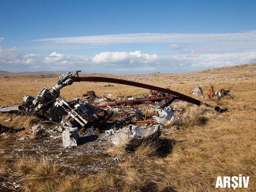 Azerbaycan ordusuna ait helikopter düştü: 14 ölü, 2 yaralı