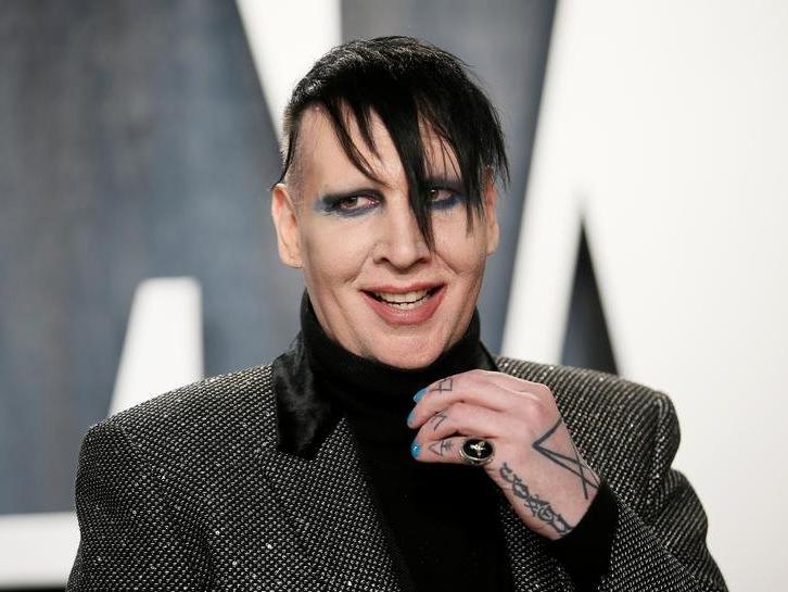 Cinsel istismarla suçlanan Marilyn Manson'ın evine polis baskını