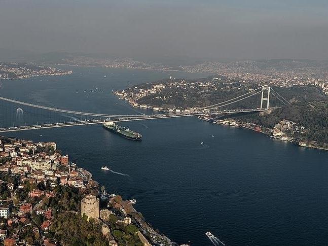 İstanbul Boğazı gemi trafiğine açılıyor