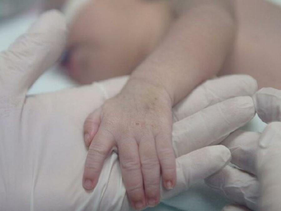 2 günlük Uras bebeğin ölümünde doktor kusurlu bulundu