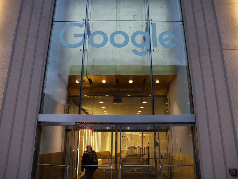 Omicron varyantı yayılıyor: Google ofislere dönüşü erteledi