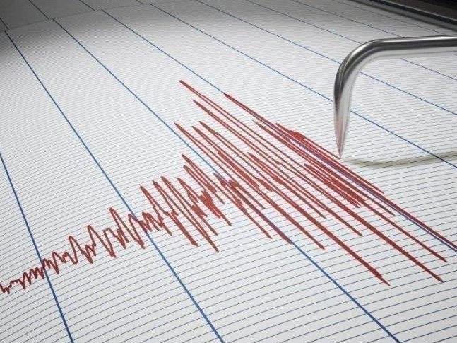 Sakız adasında 3.8 büyüklüğünde deprem... Son depremler