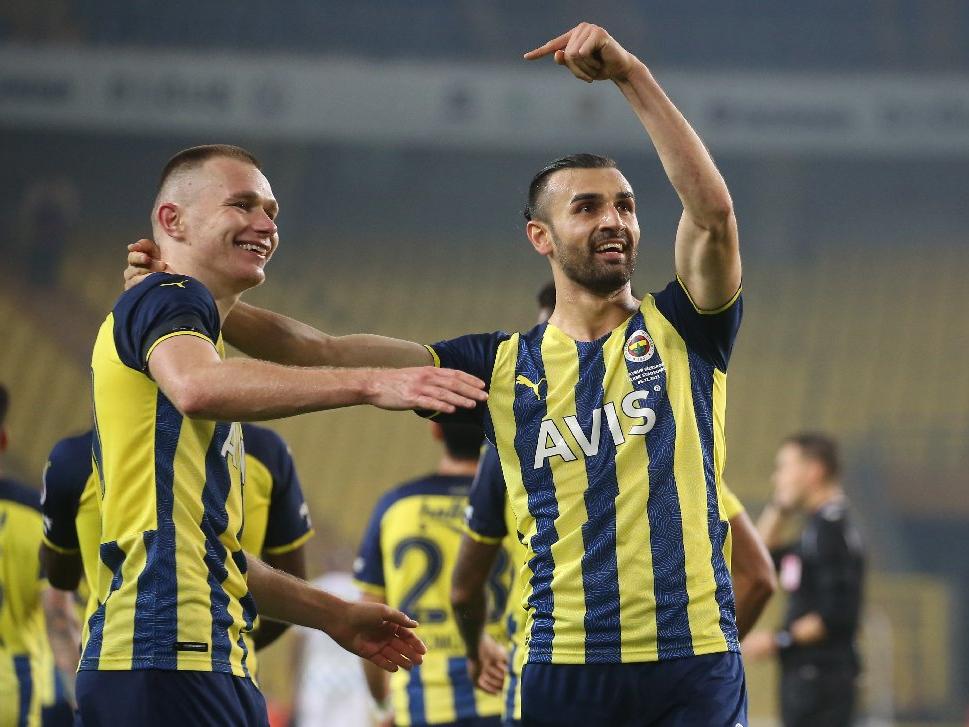 Serdar Dursun şov yaptı, Fenerbahçe yıllar sonra ilki yaşadı! Szalai damgası...