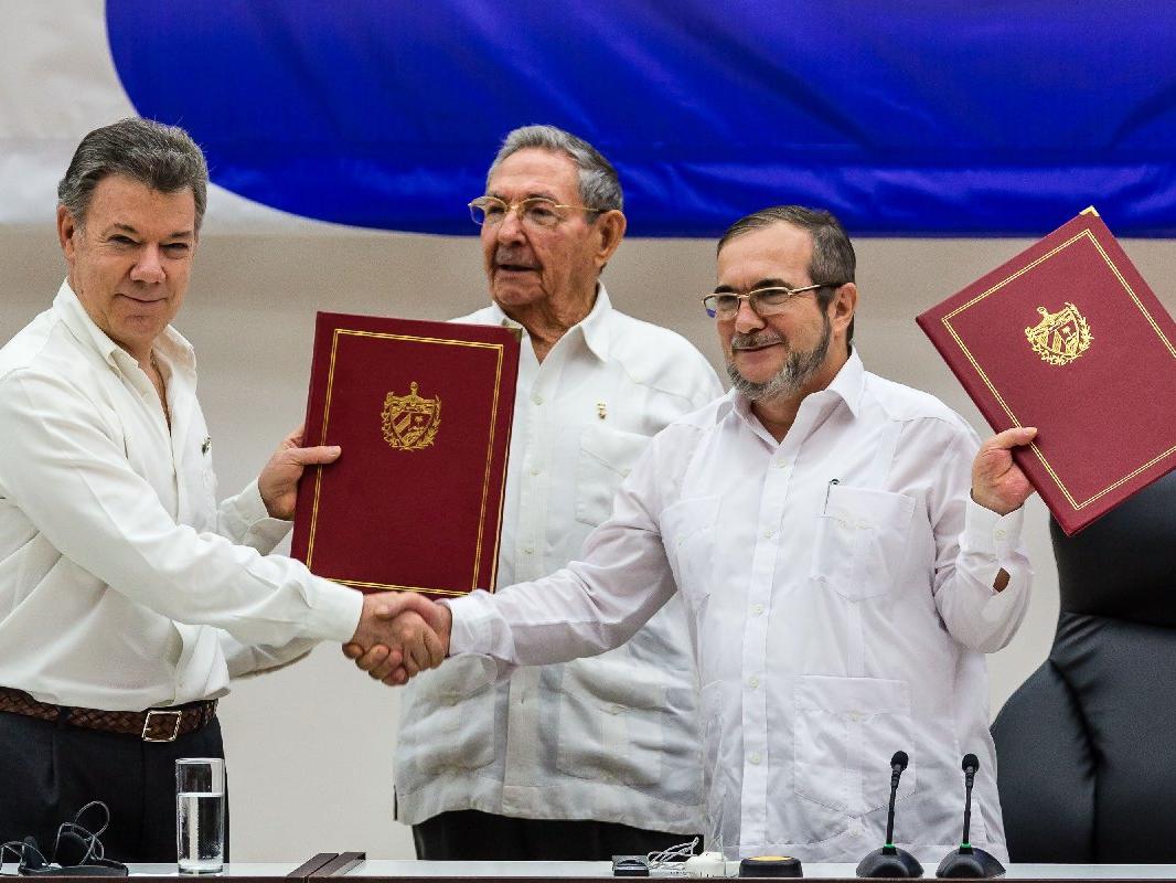 FARC'ın eski lideri silahlı saldırıda öldürüldü