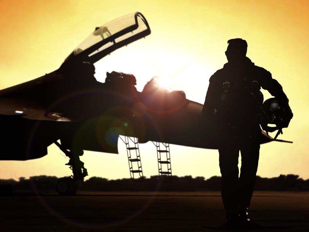 Sivil havacılık gününde isyan: '23 yıllık savaş pilotuyum, Yunan THY'de uçuyor ben işsizim'
