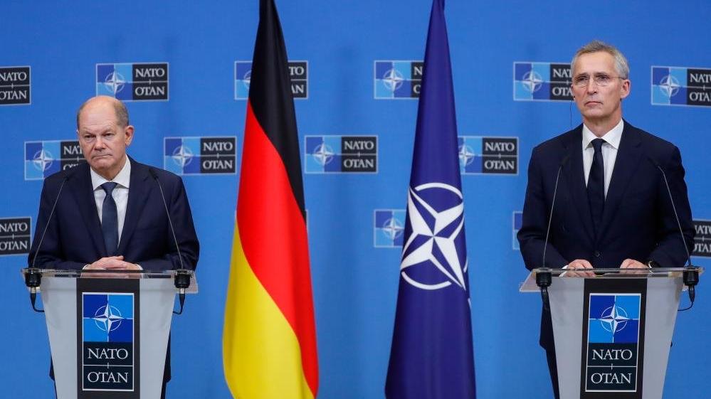 Almanya Başbakanı Scholz, NATO'yu ziyaret etti