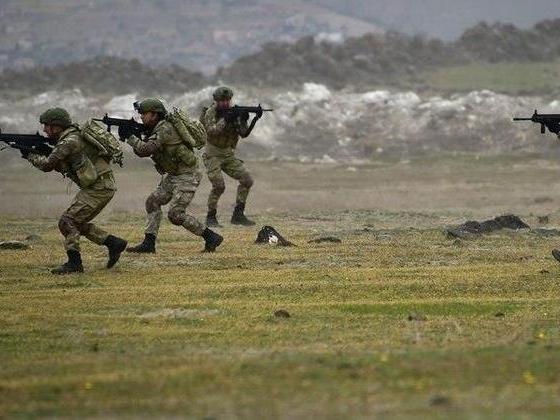 MSB: Kaçak geçiş yapmaya çalışan 4 kişi yakalandı