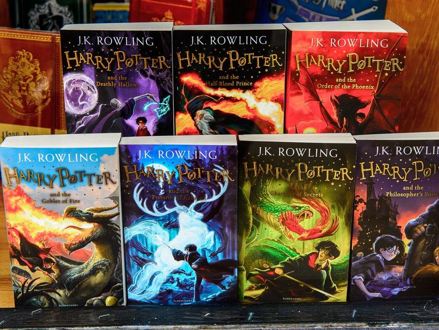 Harry Potter'ın ilk kitabı 6.5 milyon TL'ye satıldı
