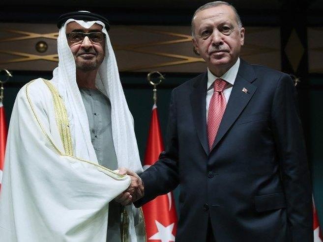 Al Monitor Türkiye'nin Körfez ülkeleriyle ilişkilerini analiz etti: 'Kumdan kale gibi'
