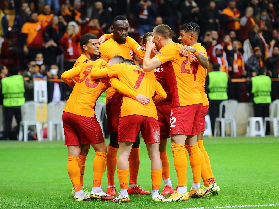 Galatasaray, Süper Lig'de çıkış arıyor