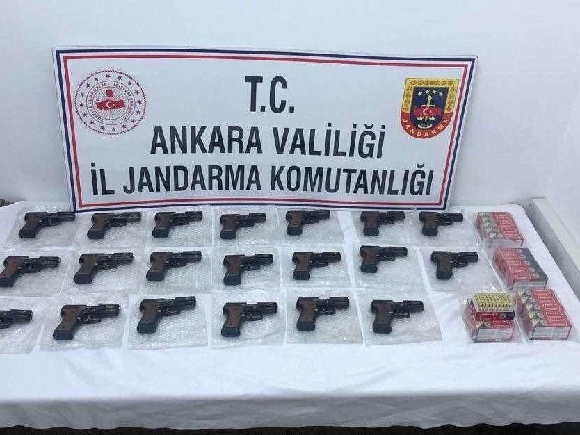 Ankara'da ruhsatsız silah operasyonu: 5 gözaltı