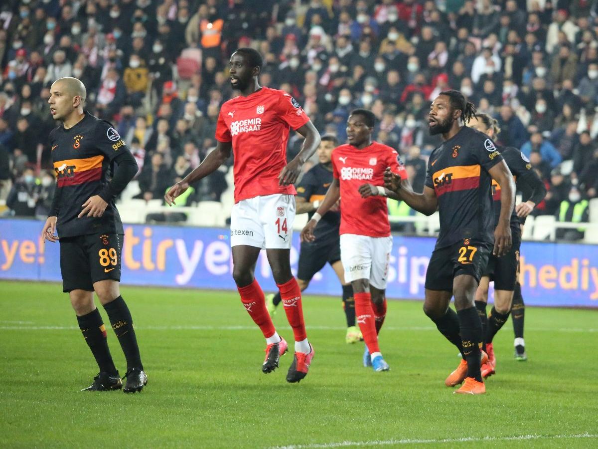 Sivasspor-Galatasaray maçında tek golle üç puan