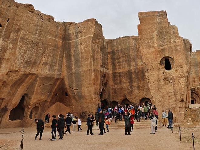 Dara Antik Kenti'ni yüz binlerce kişi ziyaret etti