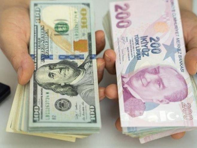 Son bir yılda Türk Lirası ne kadar değer kaybetti?