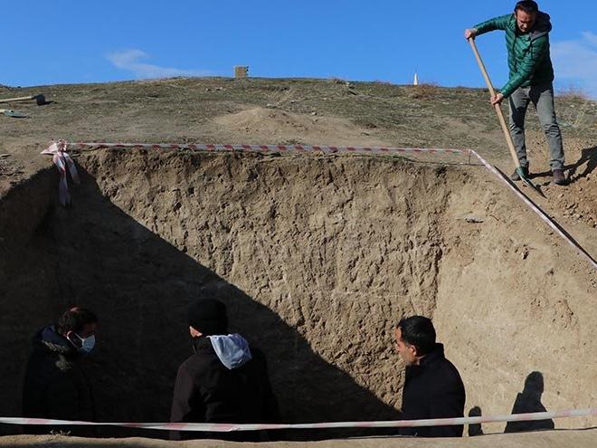 Van'da ilk kez Perslere ait mezar bulundu