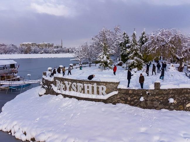 Konya'nın birçok ilçesinde okullara yarın da kar tatili