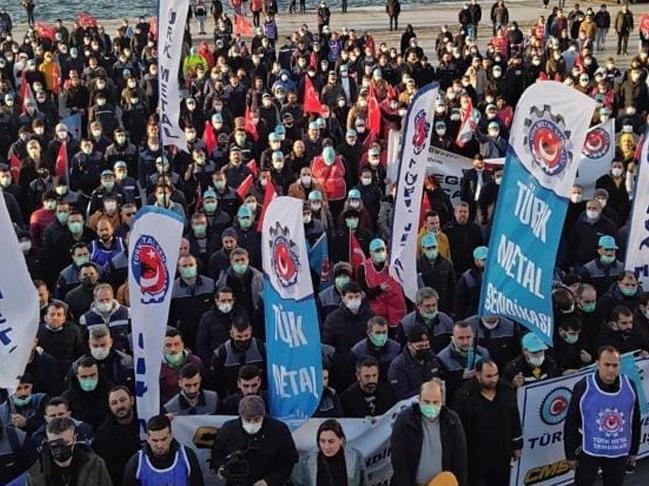 Türk Metal işçileri İzmir'de miting yaptı: Onurumuzu çiğnetmeyiz
