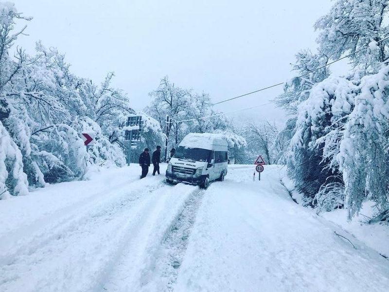Bartın'da 46 köy yolu kapandı, 66 köyde elektrik yok