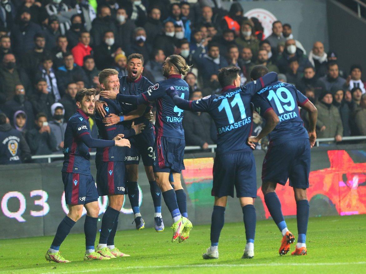 Trabzonspor, Süper Lig'de tarihi rekor için sahaya çıkıyor